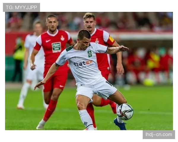 里尔前锋回防参与度分析：戴维无球压迫对整体防守体系的影响